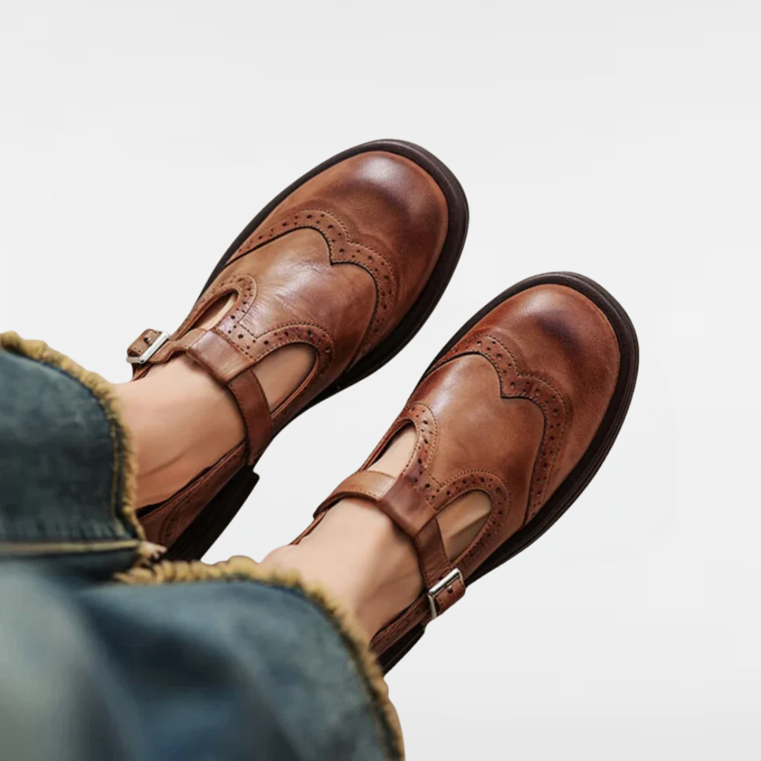 AMIRA | Classic Mary Jane Shoes