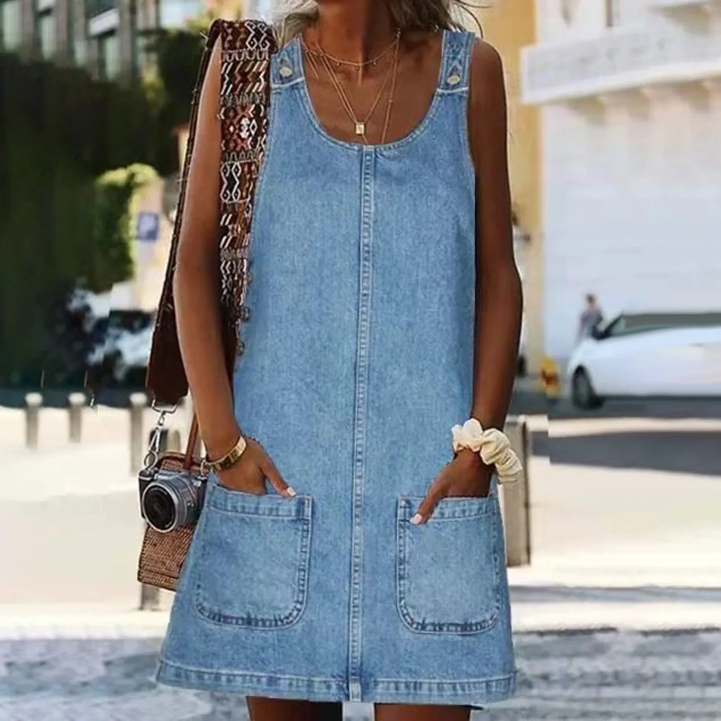 VAYLA | Sleek Sleeveless Mini Dress