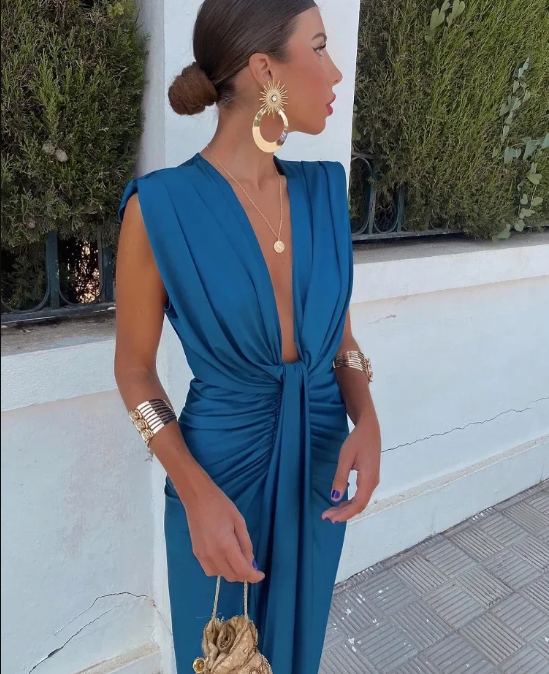 ARLETTA | Elegant Pleated Midi Dress