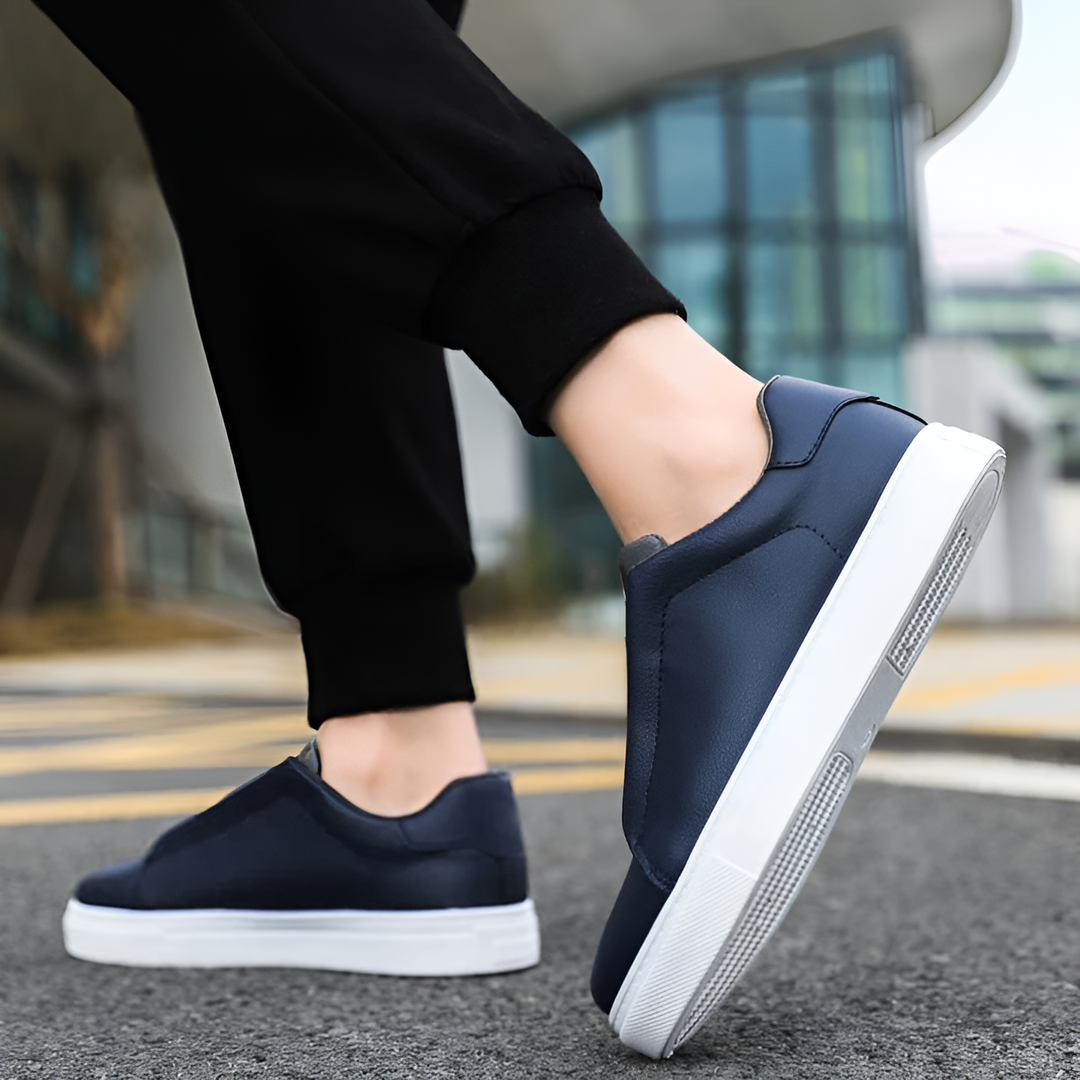 JASON | The Timeless Classic Sneaker