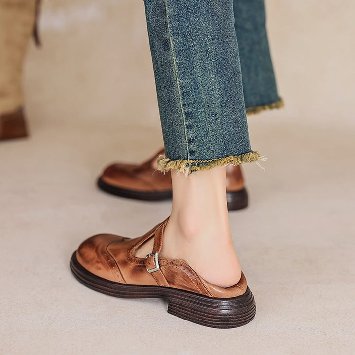 AMIRA | Classic Mary Jane Shoes