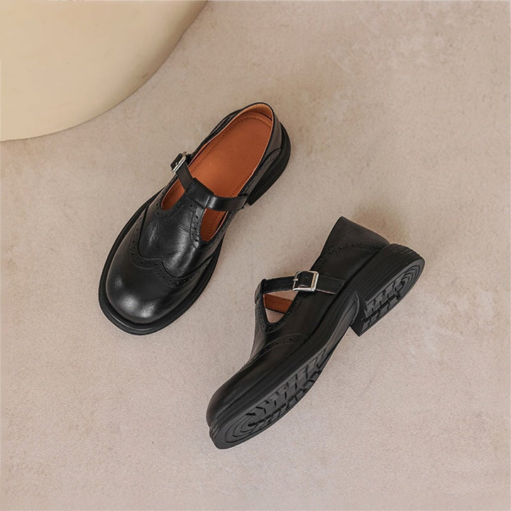 AMIRA | Classic Mary Jane Shoes