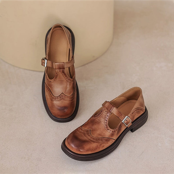AMIRA | Classic Mary Jane Shoes